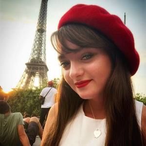 Meet your Posher, Christina